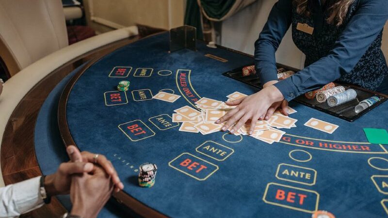 Mastering Baccarat: Your Simple Guide to the Timeless Classics