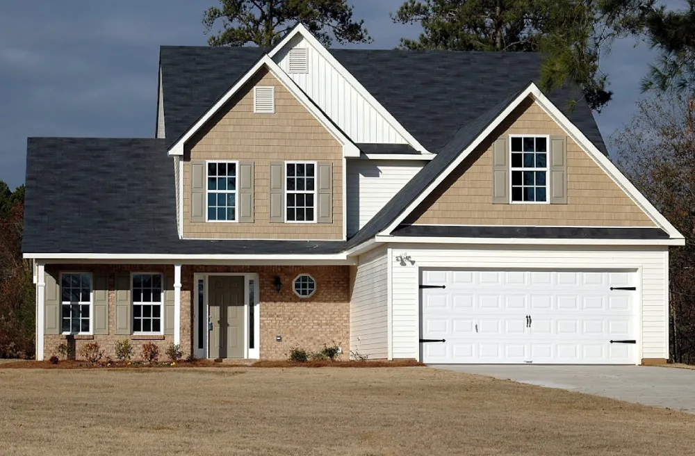 Sustainable Home Design: Balancing Aesthetics and Efficiency with Modern Siding Solutions