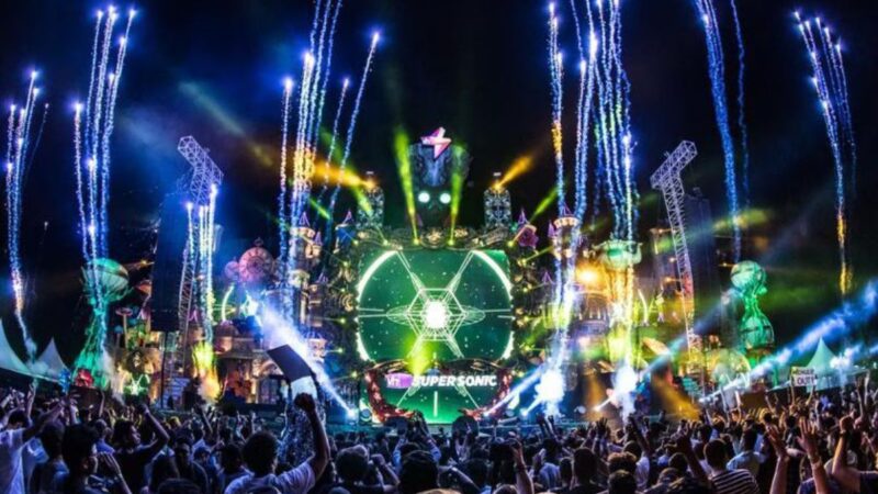 Capturing Joy: How Entertainment, Photography, and Tourism Create Unforgettable Experiences