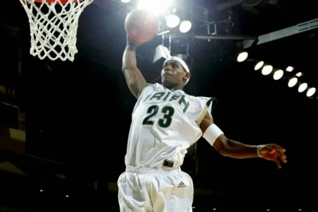 LeBron James high school basketball photo St Vincent St Mary