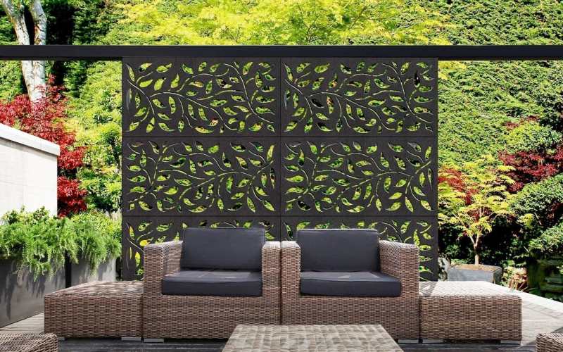 Living Privacy Screens